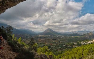 Las mejores 5 montañas para disfrutar del alpinismo en la Marina Alta